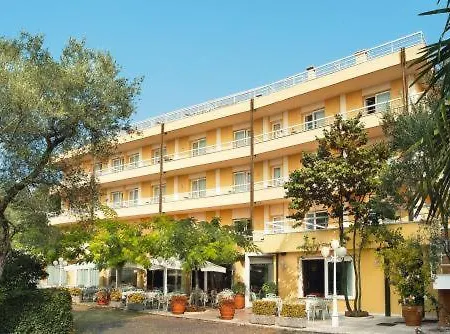 Internazionale 4* Torri Del Benaco