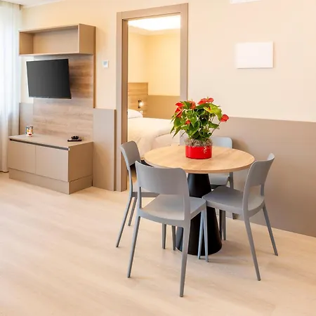Internazionale Otel 4*