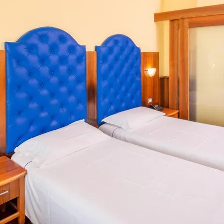 Internazionale Otel 4*
