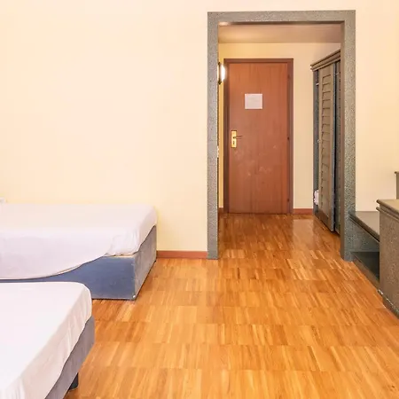 Otel Internazionale Torri Del Benaco