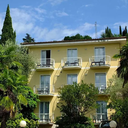 Internazionale 4* Torri Del Benaco