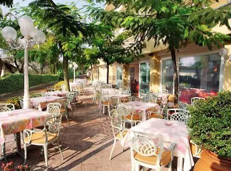 Internazionale 4* Torri Del Benaco